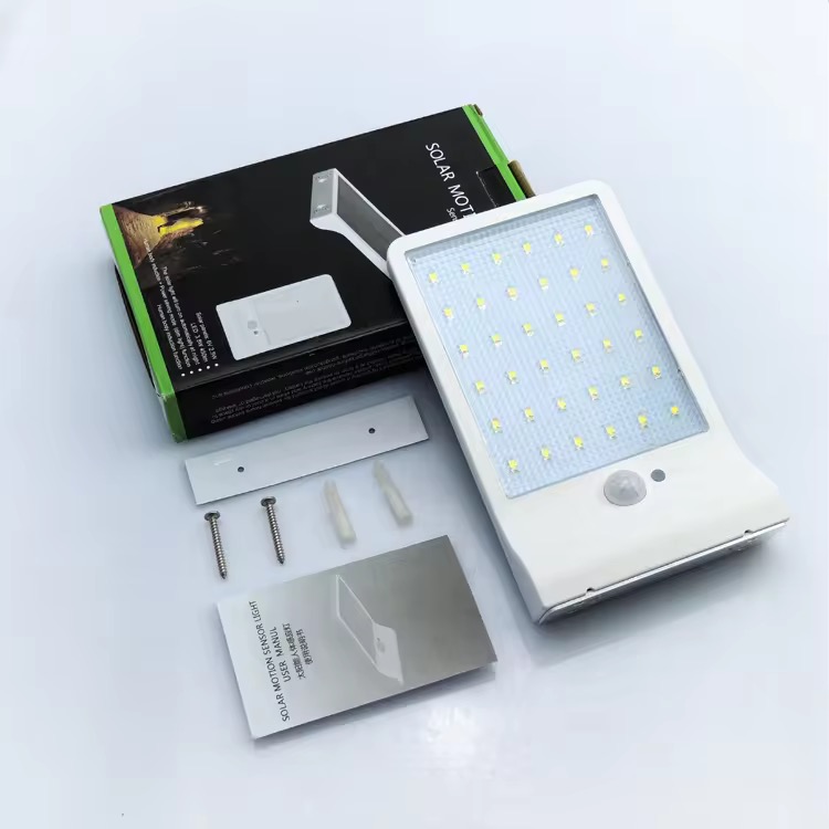 Super Bright Solar LED Human Sensor Light for Courtyard/Garden Smart Outdoor IP65 Waterproof Wall Light, Solar Street Light