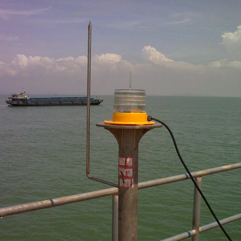 Led Navigation Light With Strong Corrosion Resistance Solar Powered Marine Lanterns