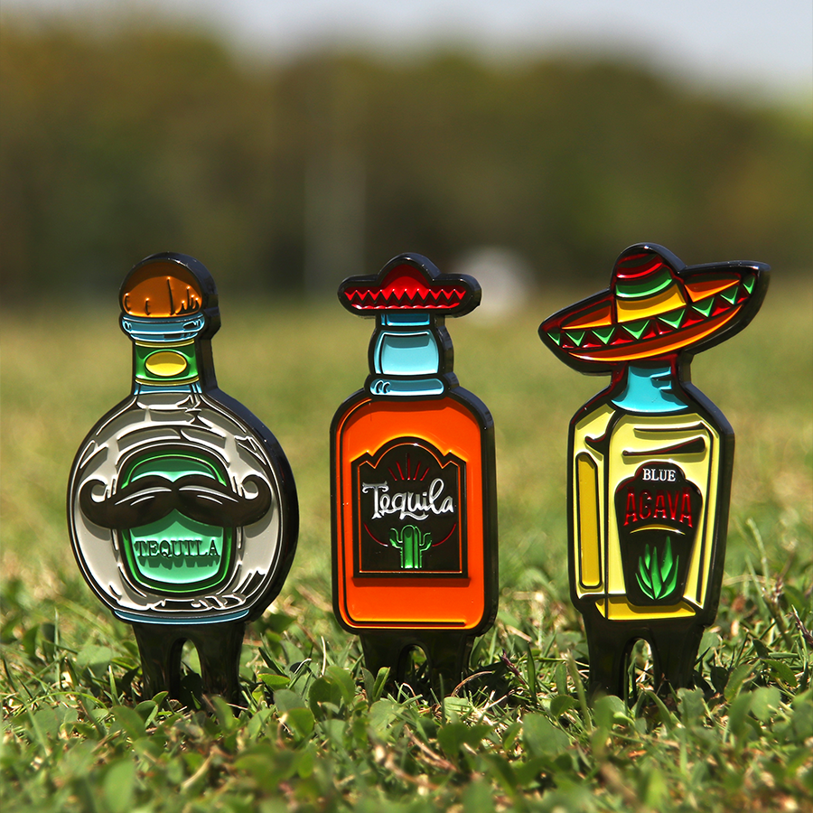 Wholesale Golf Divot Tool Custom Logo Golf Green Repair Tool Enamel Metal Zinc Alloy Pitchfork