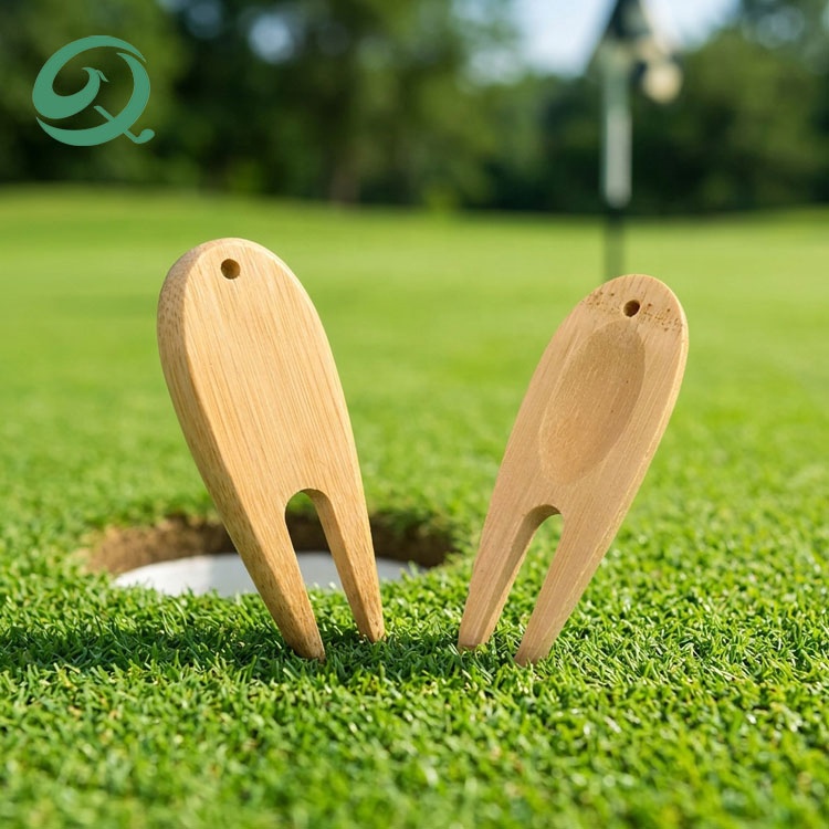 New Golf Accessory Eco-Friendly Bamboo Golf Divot Tool Marker Custom Logo Golf Divot Repair Tool Portable Lawn Maintenance Fork