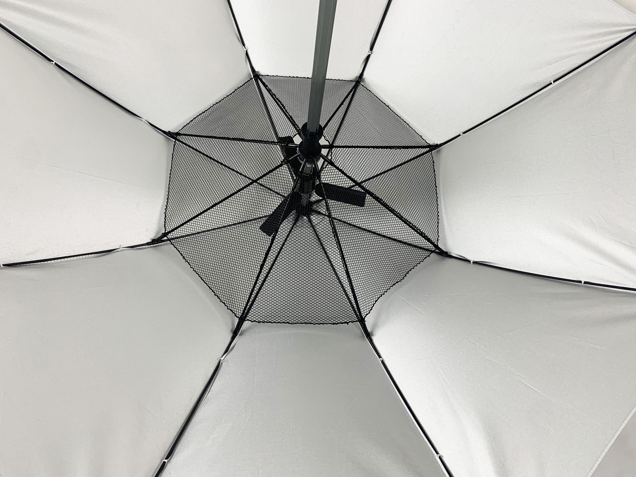 27-Inch Silver UV Coated Spray Fan Golf Umbrella New Design High Cooling USB Charging Automatic Windproof Sunshade