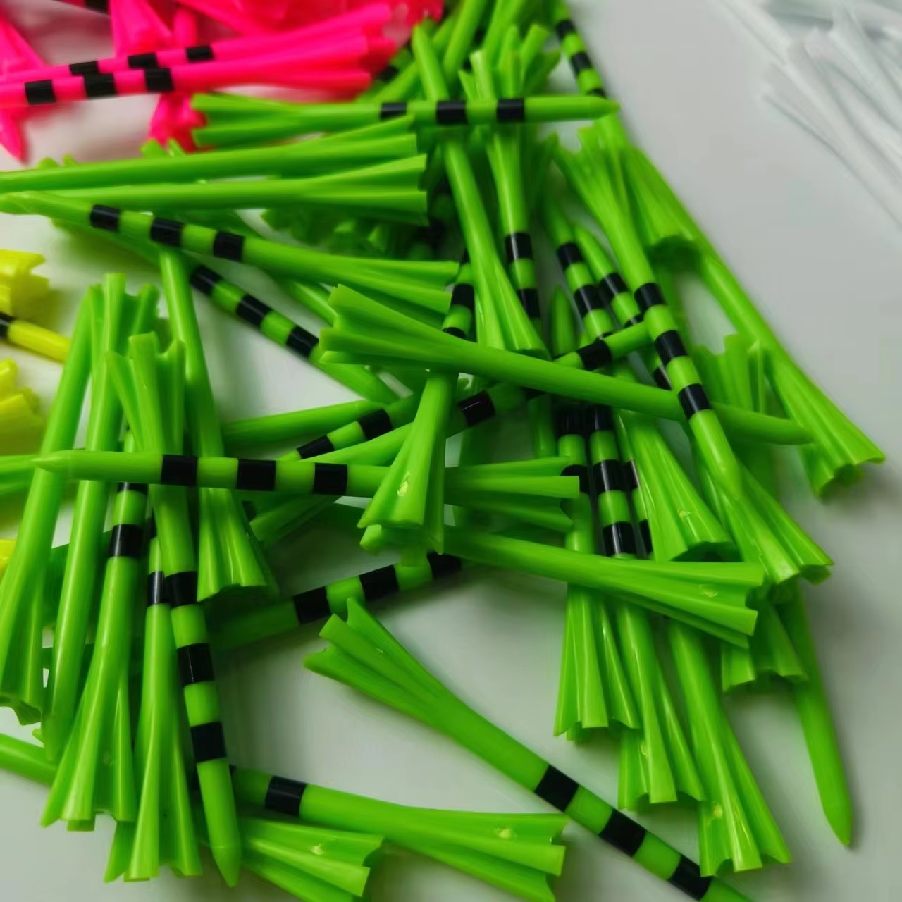 HOFA Plastic Golf Tees 3 1/4 Inch (83mm) 5 Prongs Stability Design Multi-Color Print Custom Logo Unbreakable Long Golf Tees
