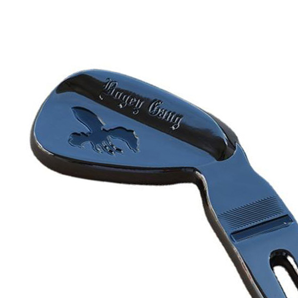 Golf divot tool with engraving logo