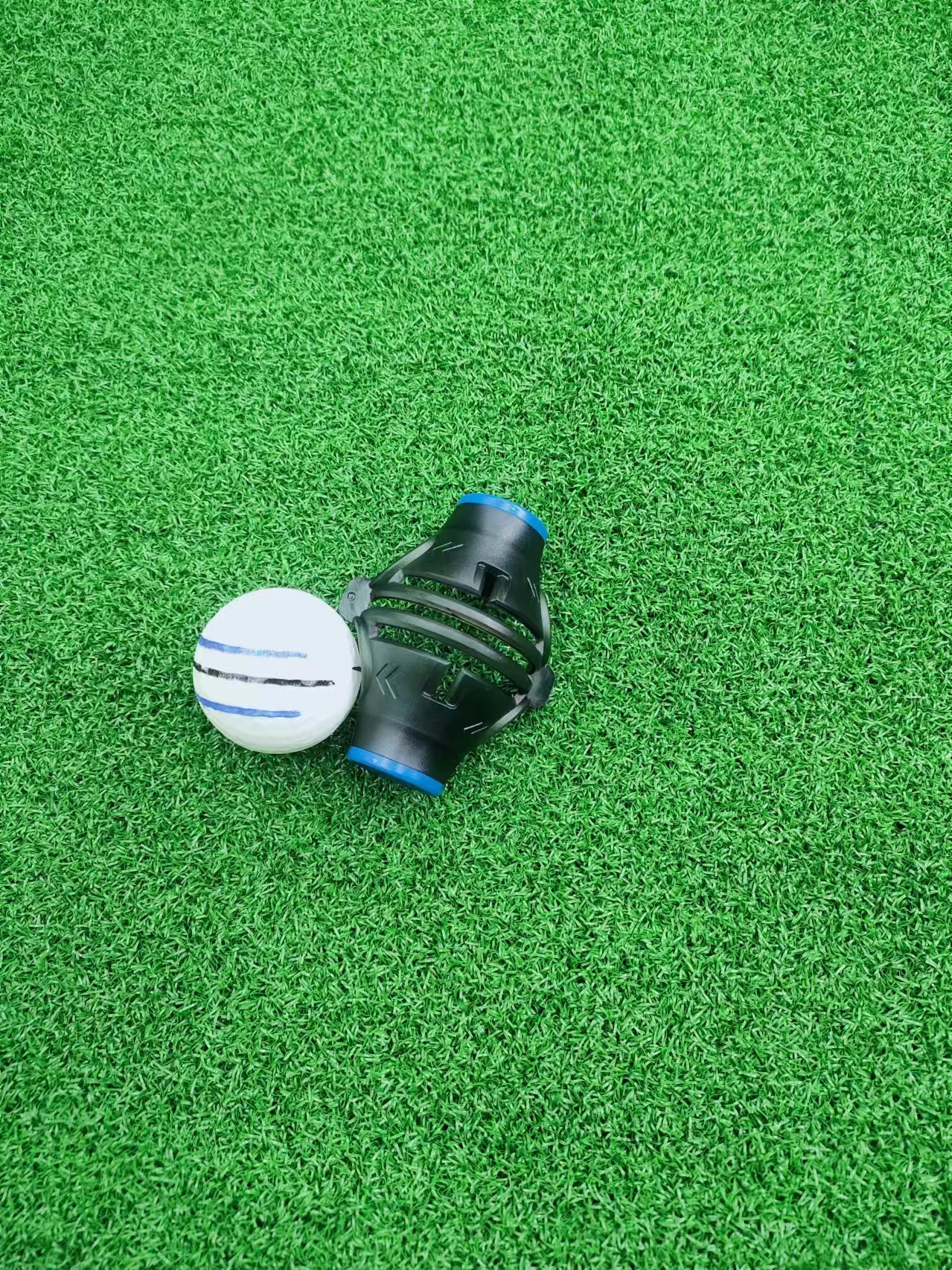 Golf Ball Line Marker Detail 4