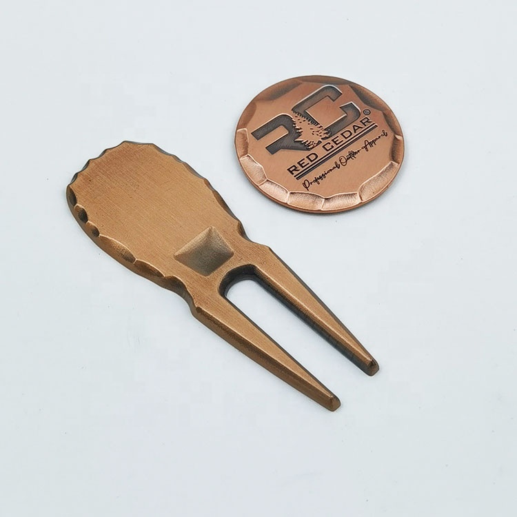 Golf Divot Tool Showcase 4
