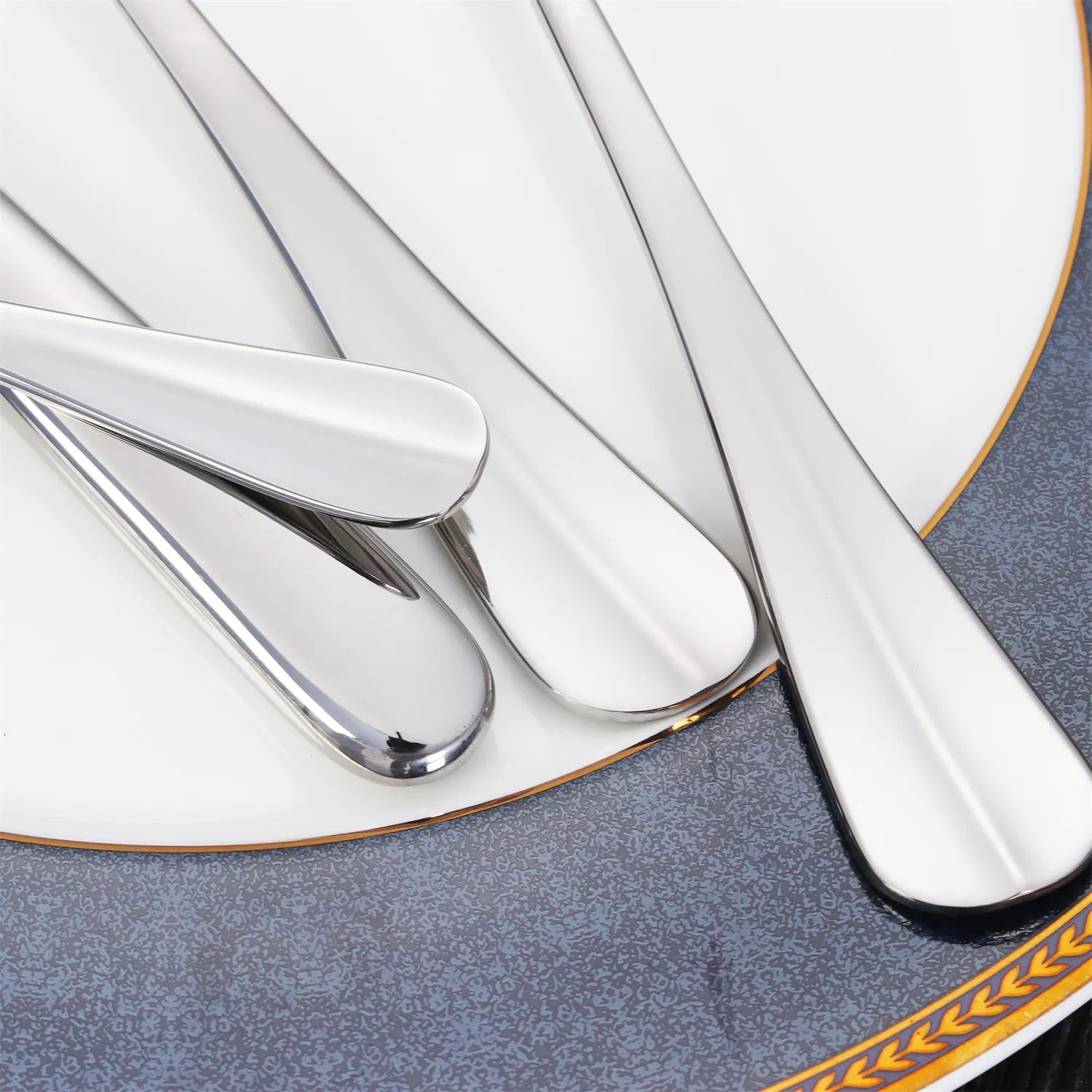 Conjunto de Talheres de Aço Inoxidável Decorativos para Casamento e Festa por Atacado