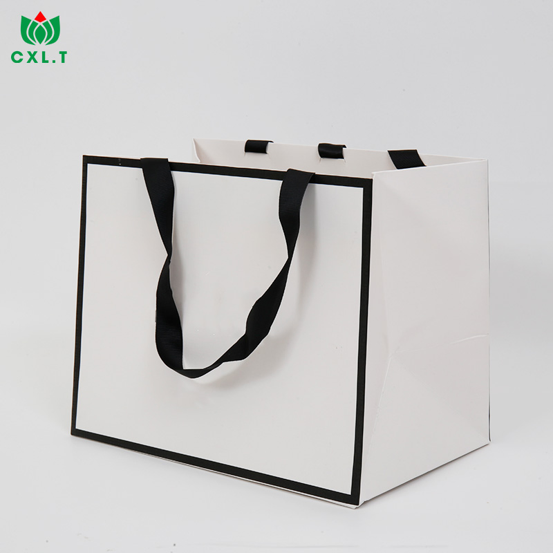 Tamanhos de Alça Personalizados Bolsas Ecológicas Embalagem de Presente Kraft para Sapatos Roupas Sacolas de Papel Reutilizáveis para Compras