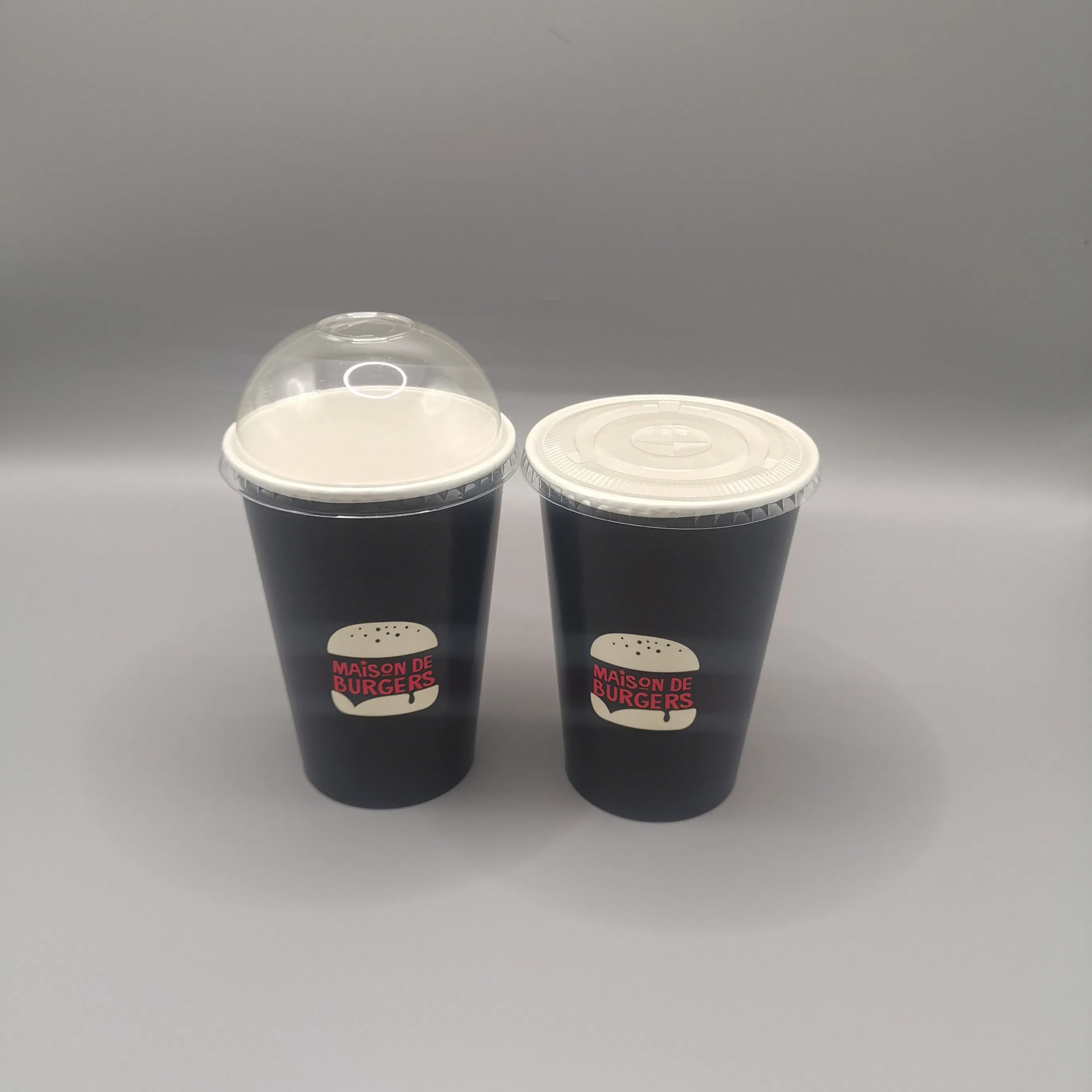 Copo de Papel Descartável de Parede Simples 12oz 500ml para Água, Suco e Bebida Impressão de Logotipo Personalizado 32oz Copo de Papel para Bebidas Frias, Chá, Café para Viagem com Tampa em Forma de Cúpula