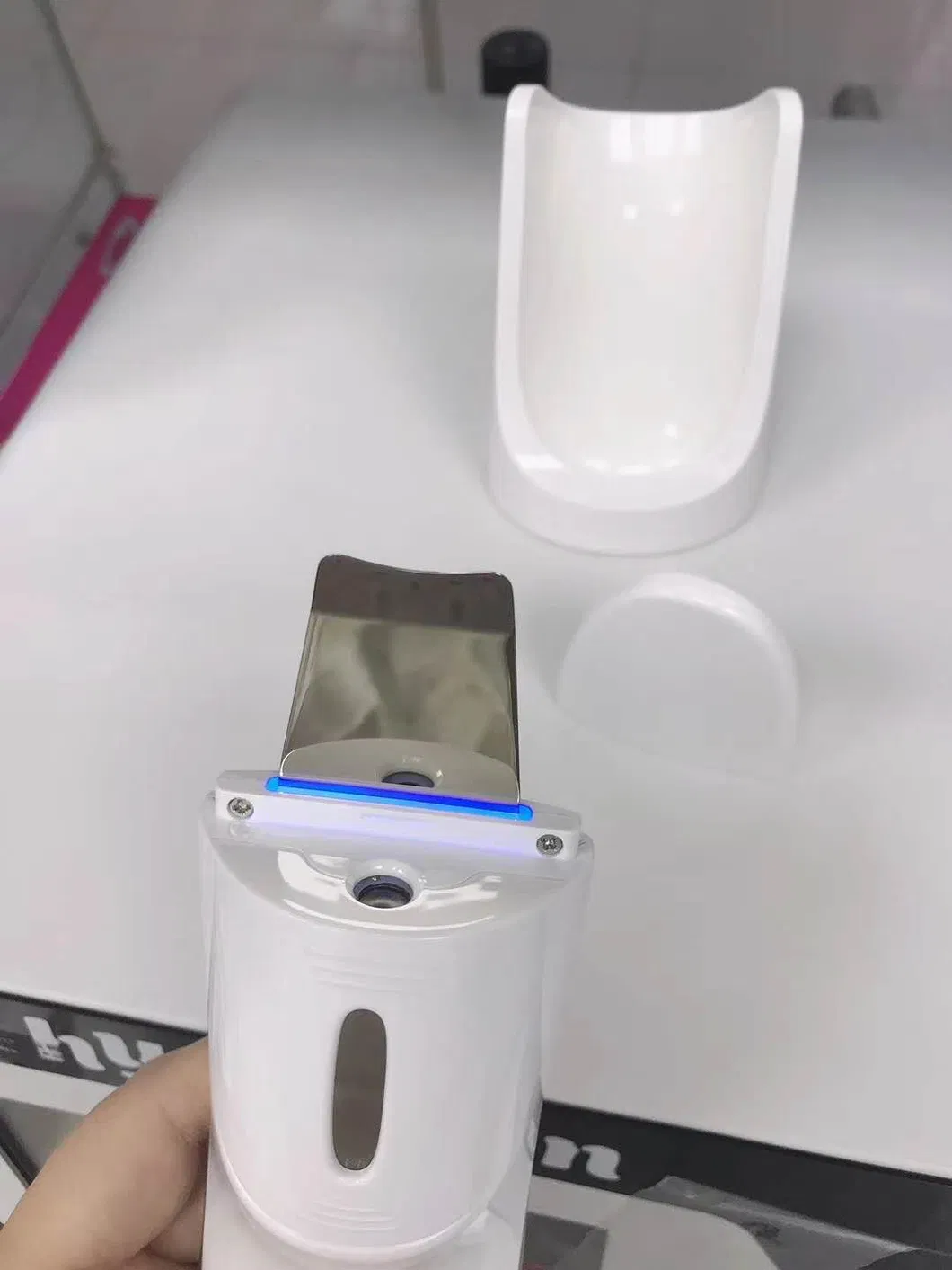Waterproof Ultrasonic Skin Shovel Face Scrubber with Mist for Skin Care