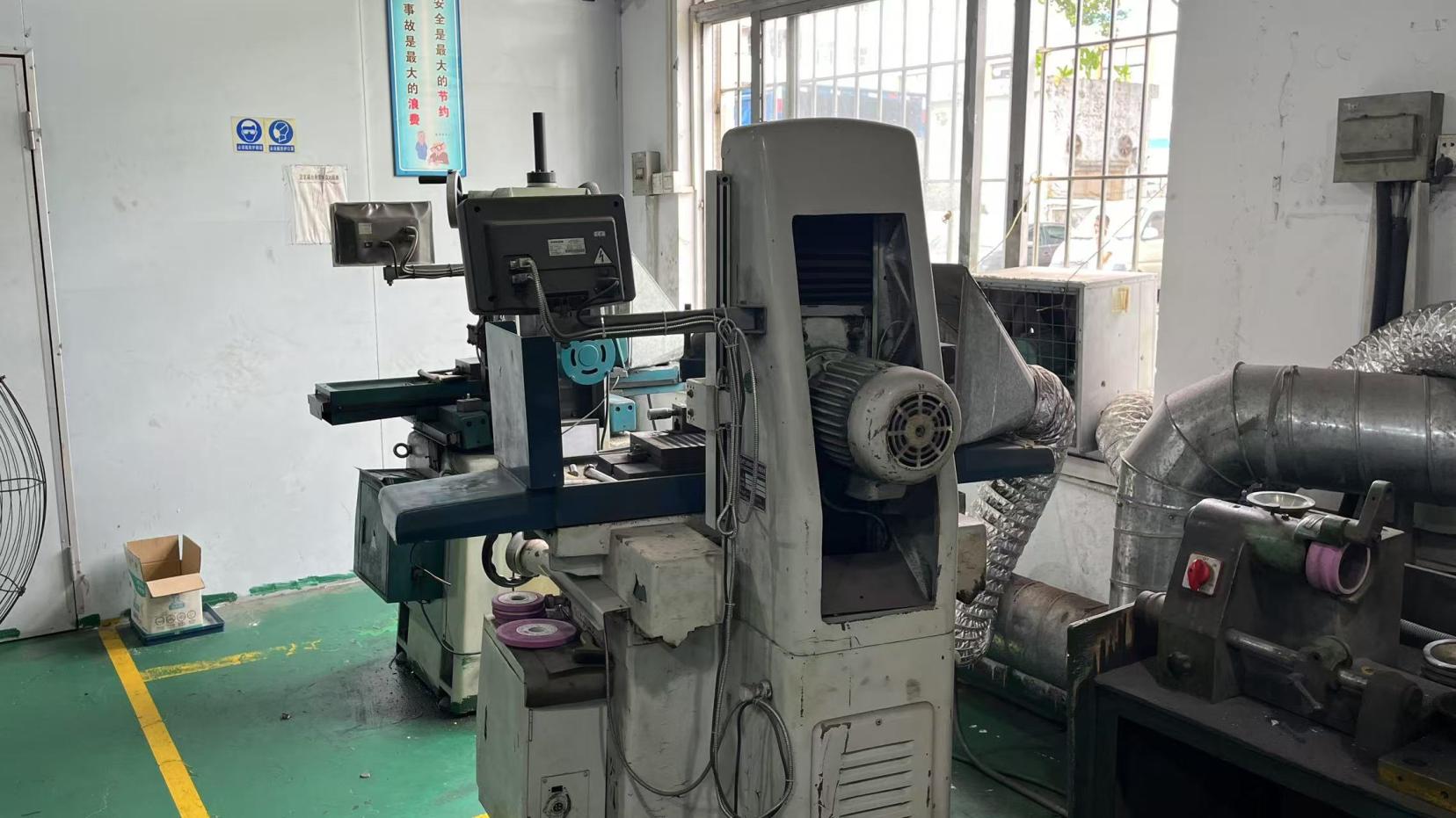 Luminor Beauty grinding machine — precision surface finishing for device components