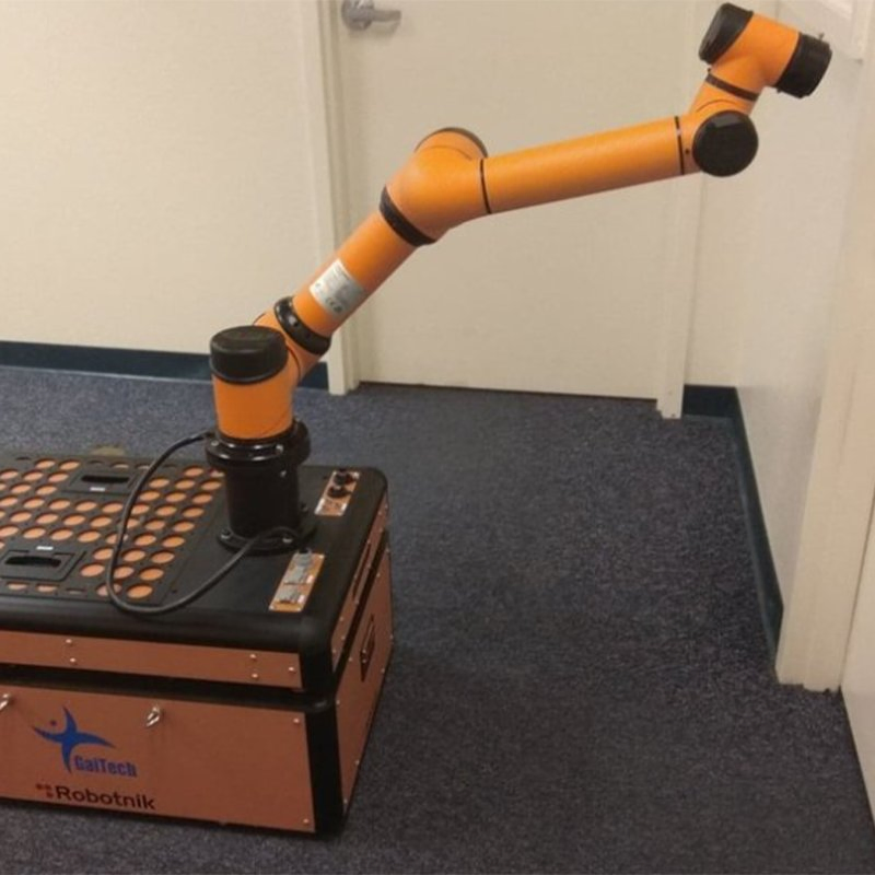 Aubo AMR300 Mobile Composite Robot with Laser Navigation Unmanned Workshop Intelligent Material Handling Agv Transport Robot