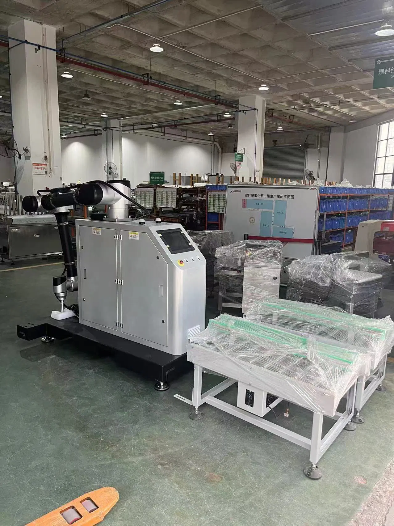 Advanced Collaborative Palletizing Robot for Efficient Warehouse Automation