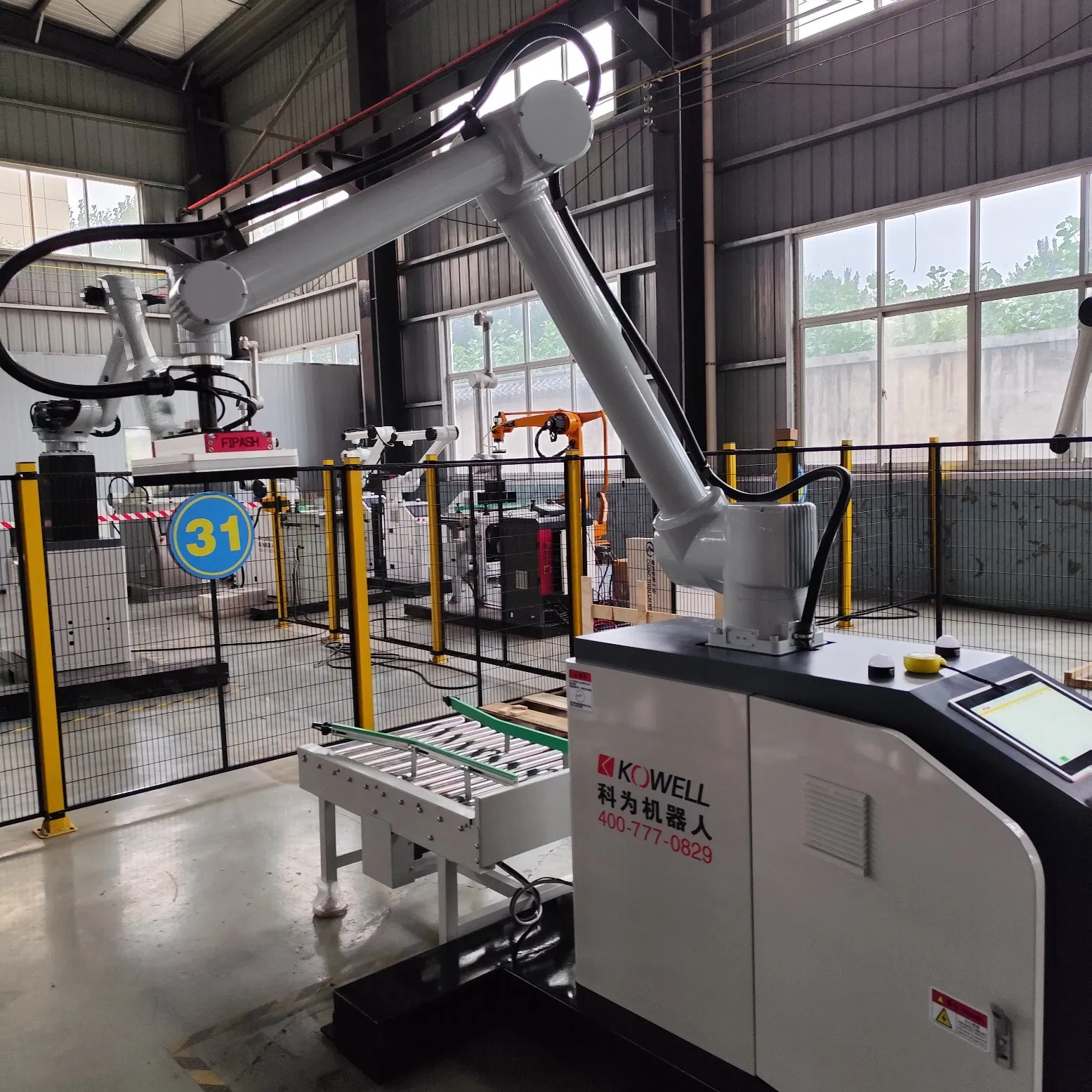 Smart 30kg Collaborative Robot for Enhanced Warehouse Efficiency