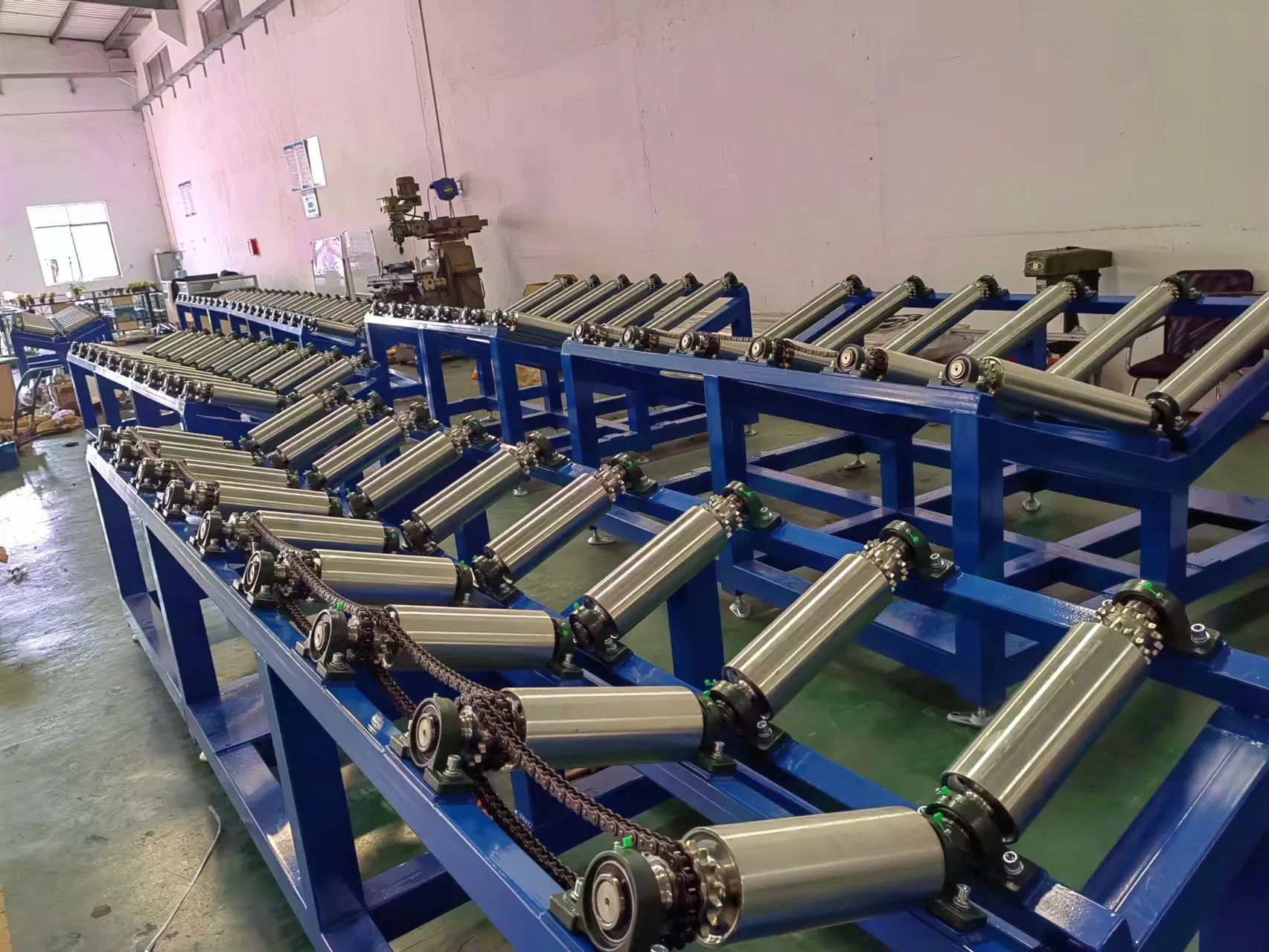 Intelligent Modular Conveyance Networks - Self-Powered Transport Units, Adaptive Flow Solutions &amp; Robotic Handling Systems