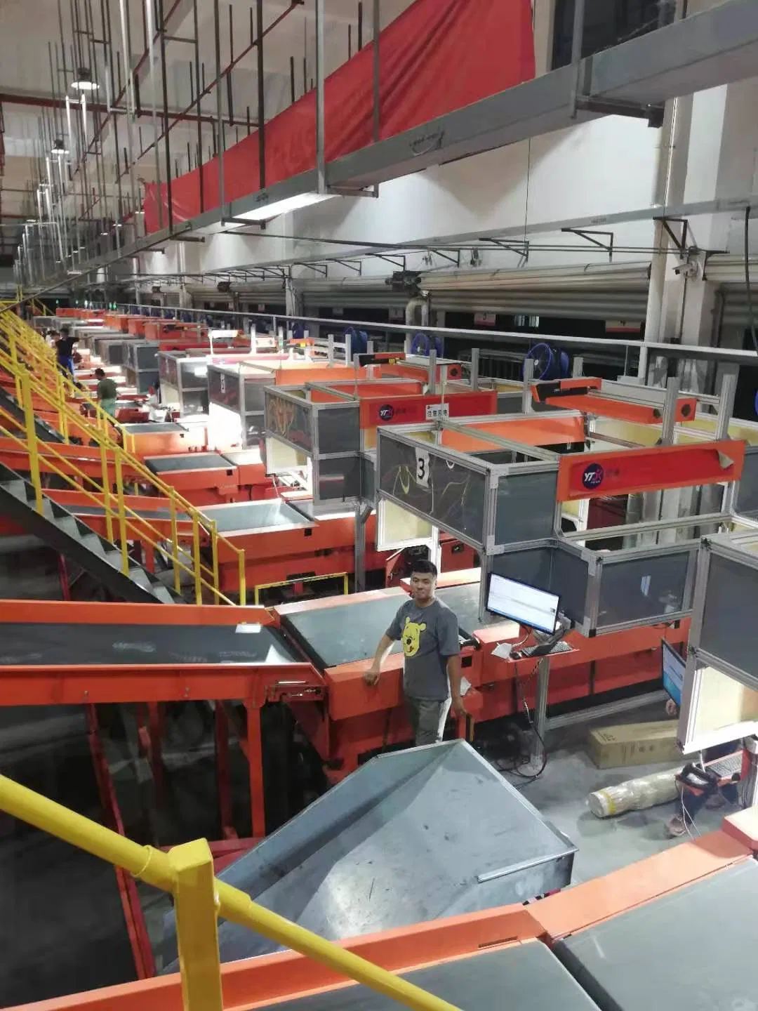 Automatic Courier Parcels Cartons Sorting System with Dws High Speed Belt Sorter Wave Sorter