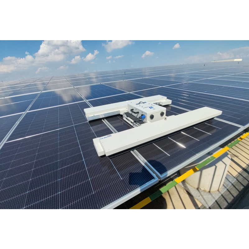 Utility-Scale Ai-Driven PV Trackless Hybrid Cleaning Remote-Controlled Robot