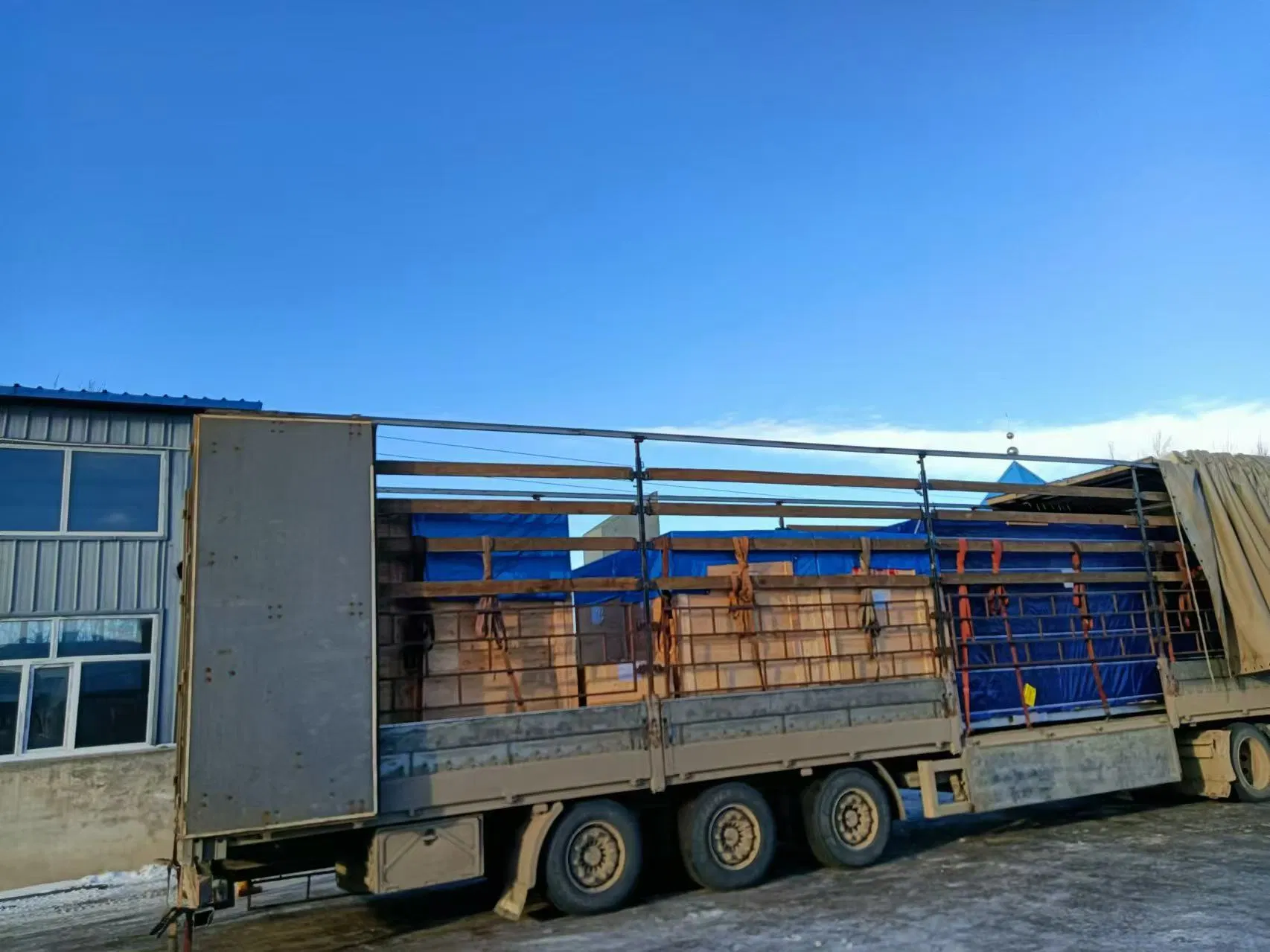 Smart Indoor Logistics Robots for Streamlined Warehouse Management