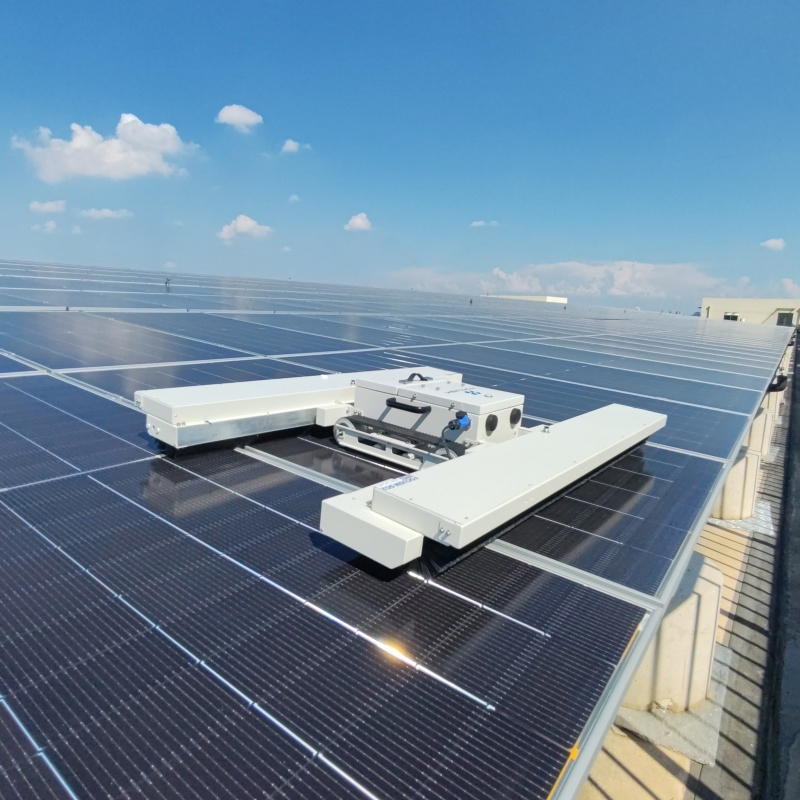 Lidar Navigation High-Torque Solar Smart PV Trackless Cleaning Robot