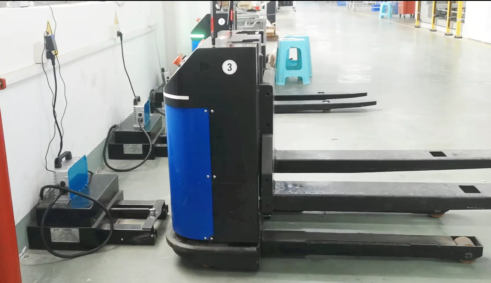 Secure and Efficient Blue Logistics Agv Robot for Heavy Loads