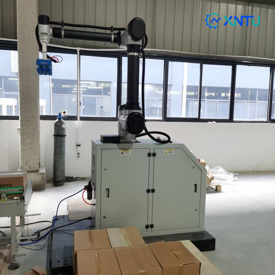 Automated Plastic Turnover Crate Handling: Cobot Robot Boost Warehouse Efficiency