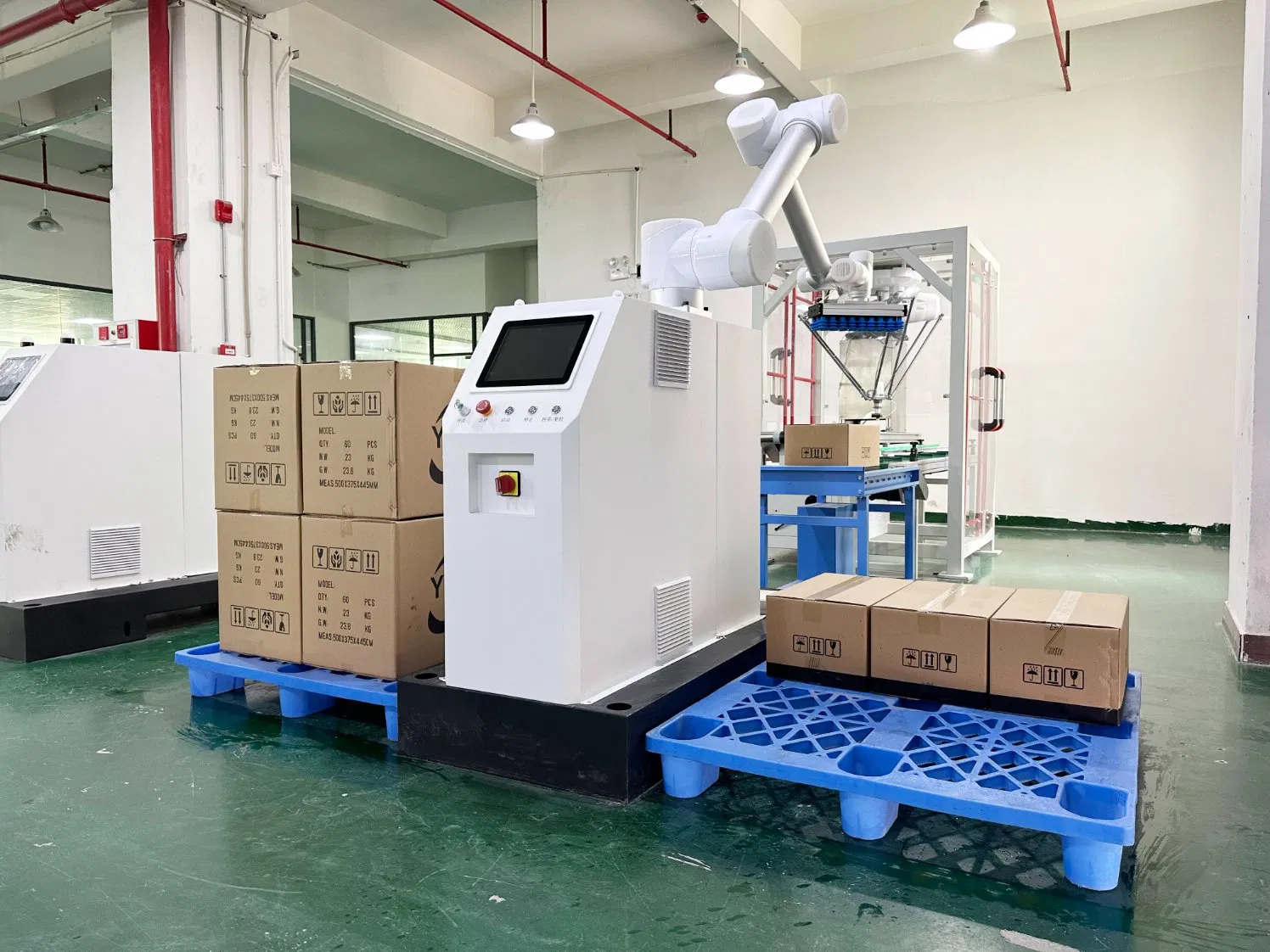 Customizable Collaborative Palletizing Robot Arm for Warehouse