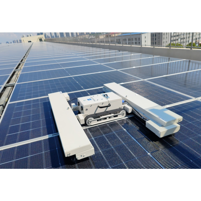 Auto Rail-Clamp Walking PV Module Trackless Cleaning Ai-Driven Robot