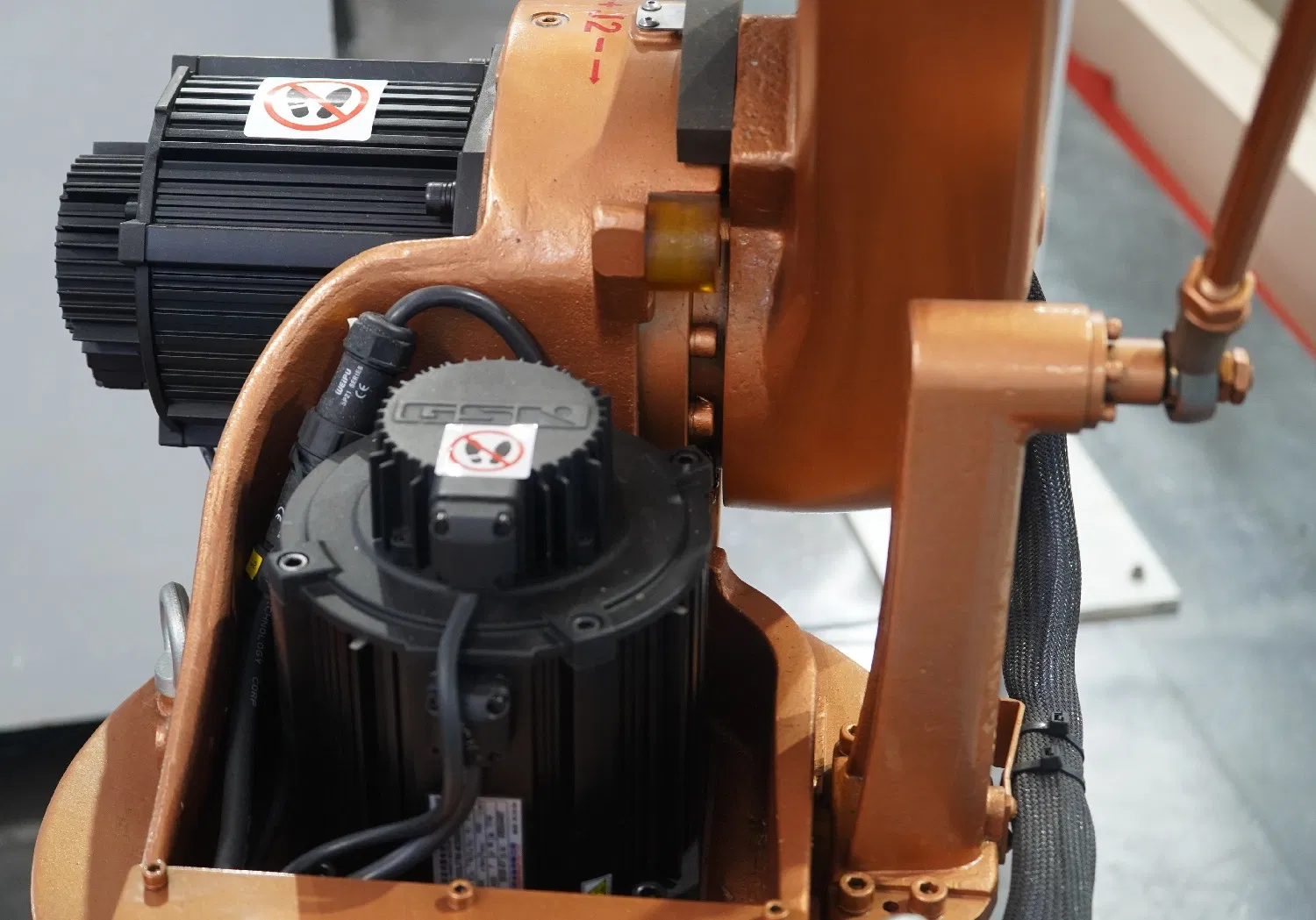 High Performance Fully Automatic Industrial delivery Robot arm &nbsp;Collaborative Palletizing Robot