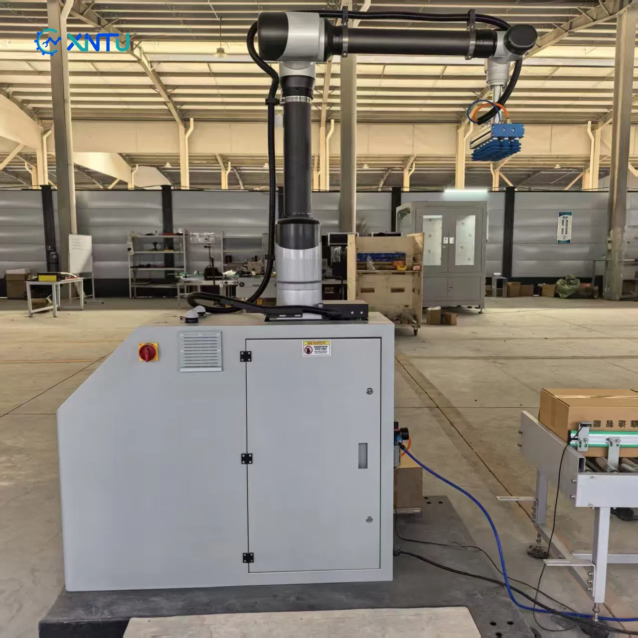 Automated Plastic Turnover Crate Handling: Cobot Robot Boost Warehouse Efficiency