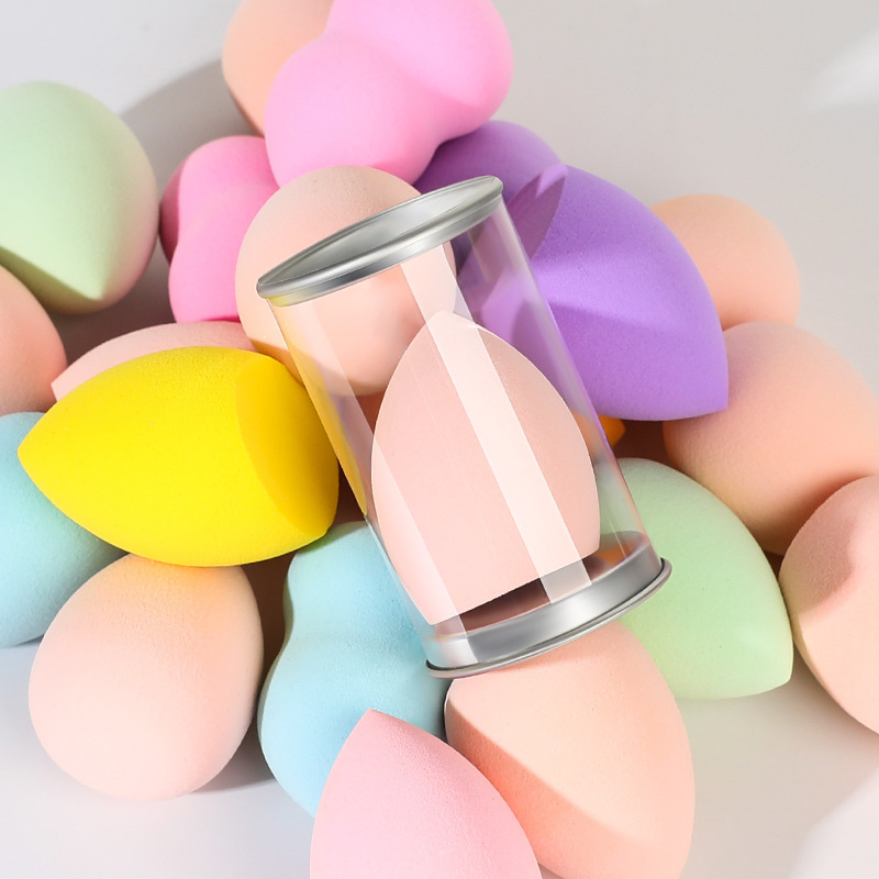 Esponjas de maquillaje de microfibra súper suaves en estuche de silicona plástica colorido para difuminar y eliminar el maquillaje, empaquetado reutilizable
