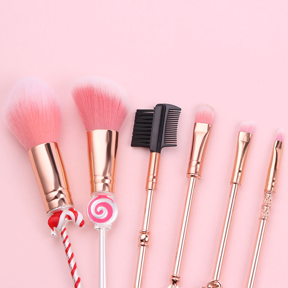 Conjunto de Pinceles de Maquillaje de Navidad 6 PCS Diseño Festivo Dorado Libre de Crueldad Sintético Multifuncional para la Cara y los Ojos Caja de Regalo