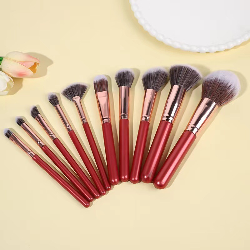 Set de Pinceles de Maquillaje Rojo Beautichen 10PCS - Pinceles Cosméticos Suaves de Alta Cobertura para Iluminador y Base, OEM a Granel