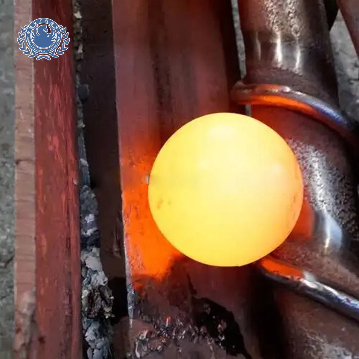 CE ISO9001 Fabricante Estándar Bola de Acero Forjada para Molienda en Seco de Molino de Bolas Bajo Polvo Alta Dureza HRC58-62