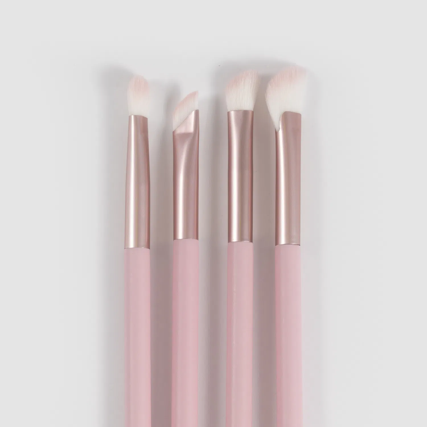 Pincel de maquillaje suave, fino, esponjoso, no irritante, con gran poder de agarre