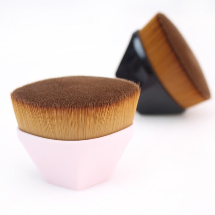 Brocha de maquillaje portátil de base única suave y sin trazas con caja de almacenamiento