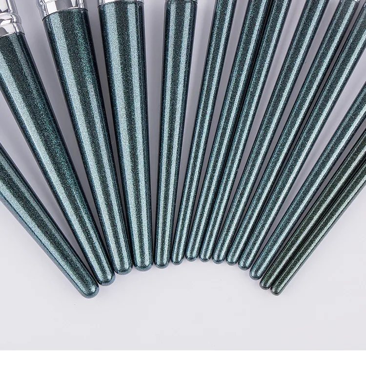 Nuevo al por mayor 14PCS juego de brochas de maquillaje de color verde oscuro para el rostro y los ojos con mango de madera de pelo sintético