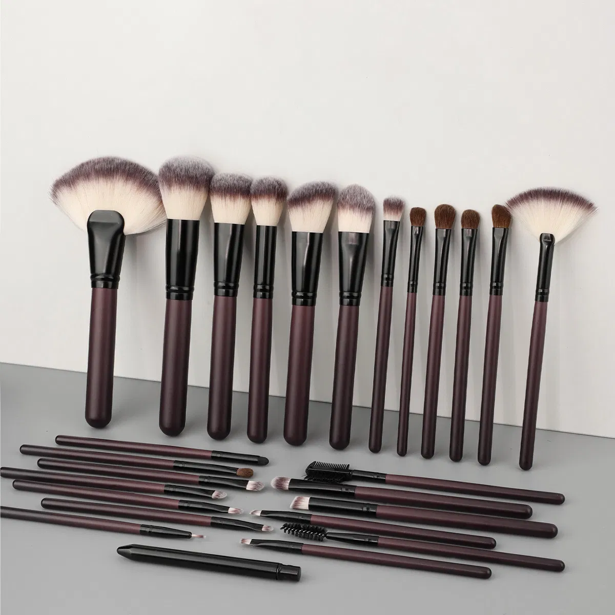 Set de Pinceles de Maquillaje Profesional Beautichen 24-Piece con Mangos de Madera de Abedul – Cerdas Sintéticas Premium para Maquillaje de Rostro y Ojos