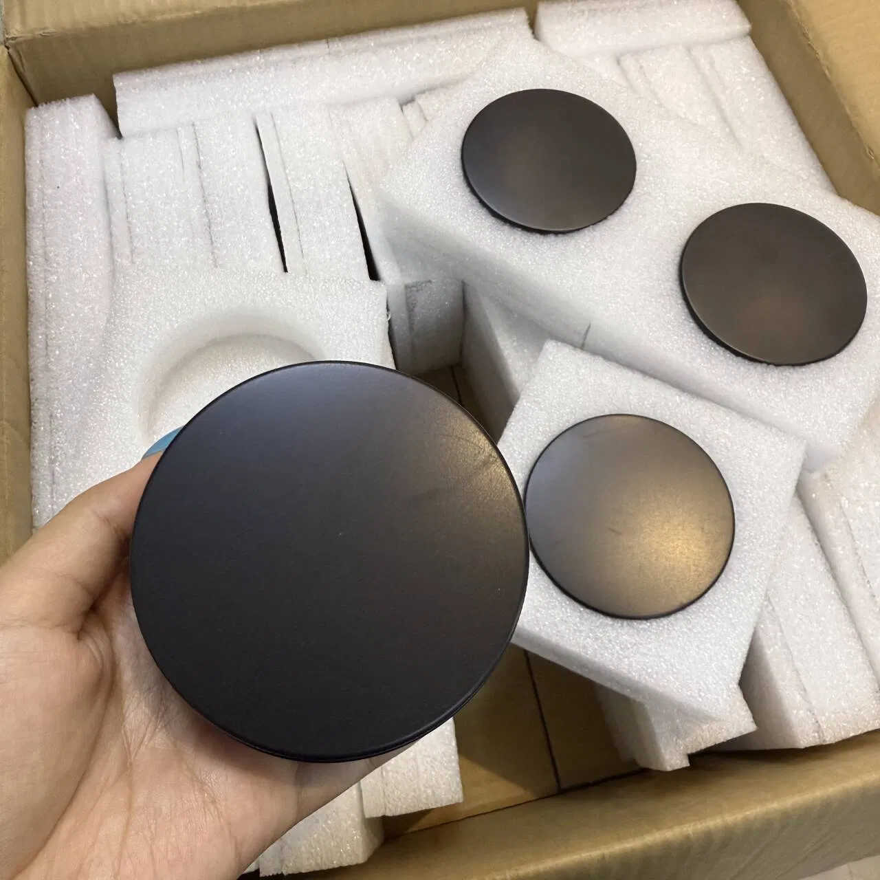 Jabón limpiador de herramientas de brochas de maquillaje con fragancia a durazno, incluye almohadilla de silicona para limpiar esponjas