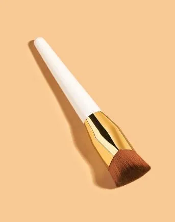 Brocha de Fundación en Forma de Triángulo con Mango de Madera Rosa Dorado y Blanca para Maquillaje