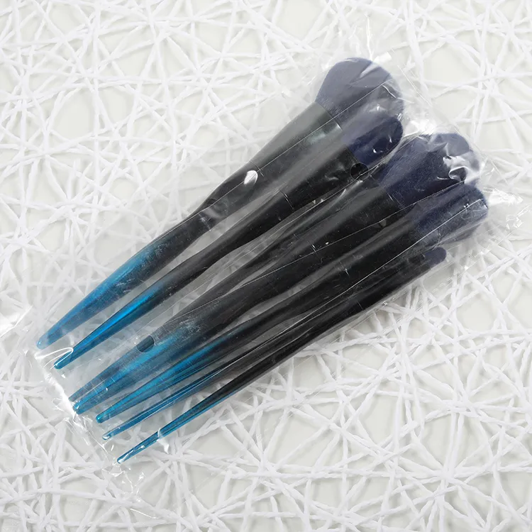 Nuevo cepillo de maquillaje de polvo facial sintético electrochapado de cintura delgada
