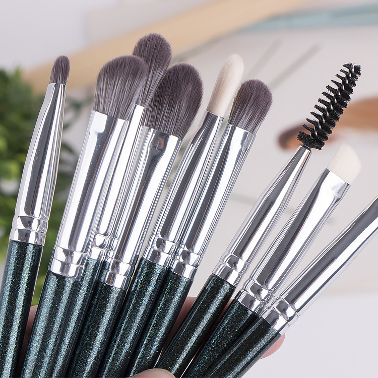 Nuevo al por mayor 14PCS juego de brochas de maquillaje de color verde oscuro para el rostro y los ojos con mango de madera de pelo sintético
