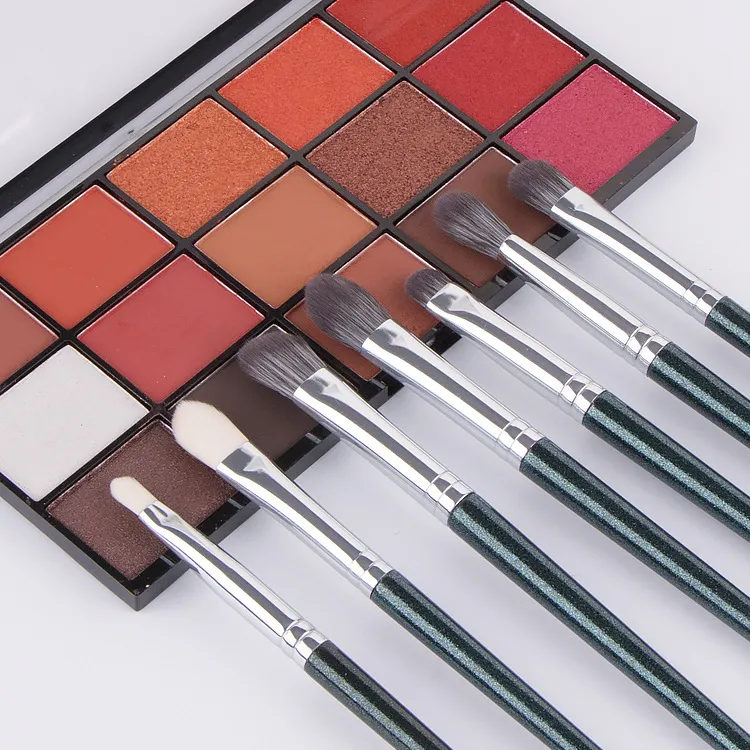 Nuevo al por mayor 14PCS juego de brochas de maquillaje de color verde oscuro para el rostro y los ojos con mango de madera de pelo sintético