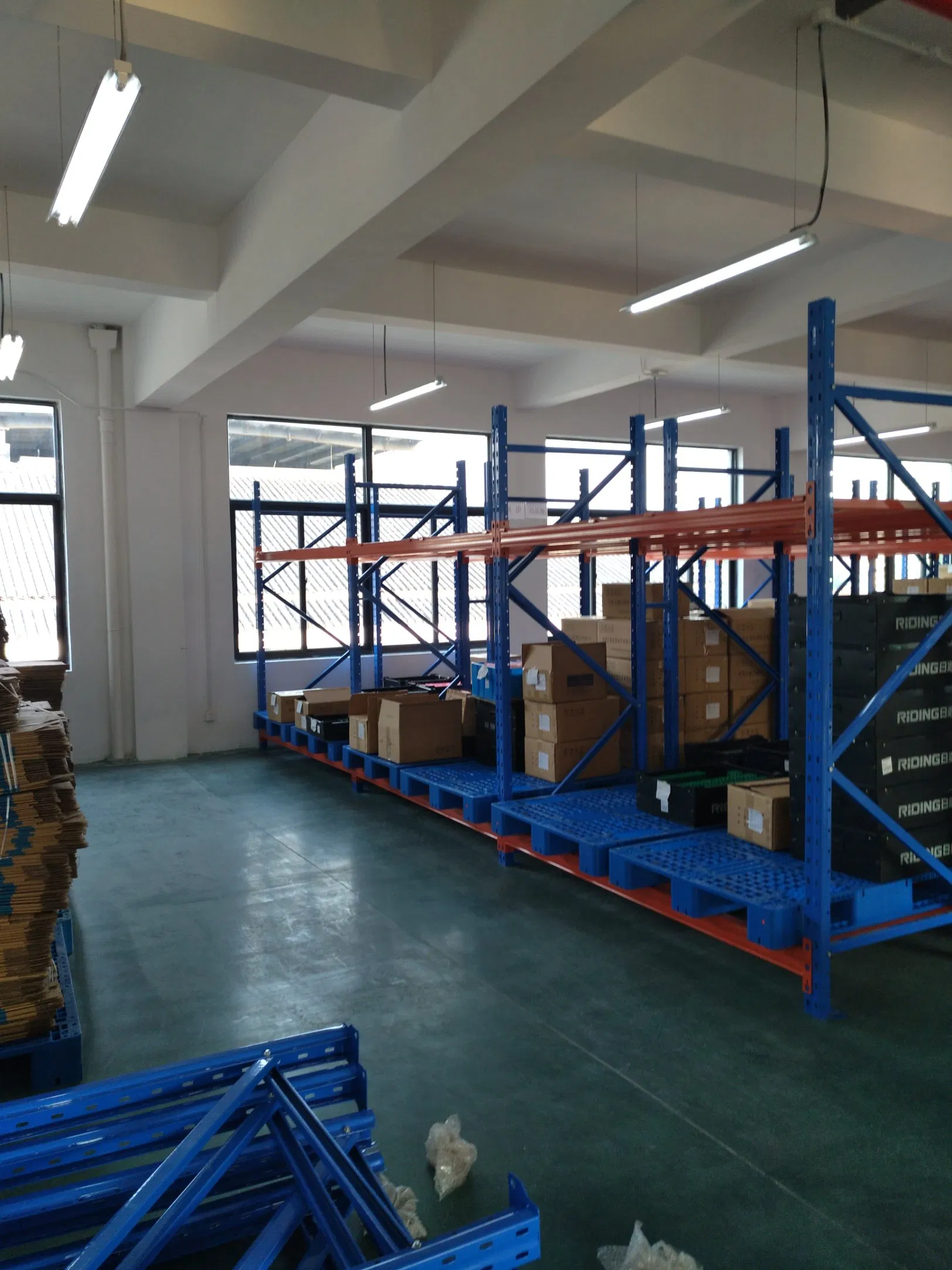 Q355 High Strength Steel 12m High Rise Narrow Aisle Selective Pallet Racking