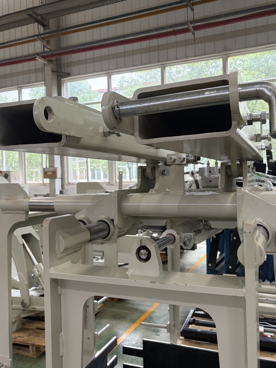 Dropshipping Available Warehouse Logistics Multi Layer Goods Picking Forklift Attachment No Climbing Required