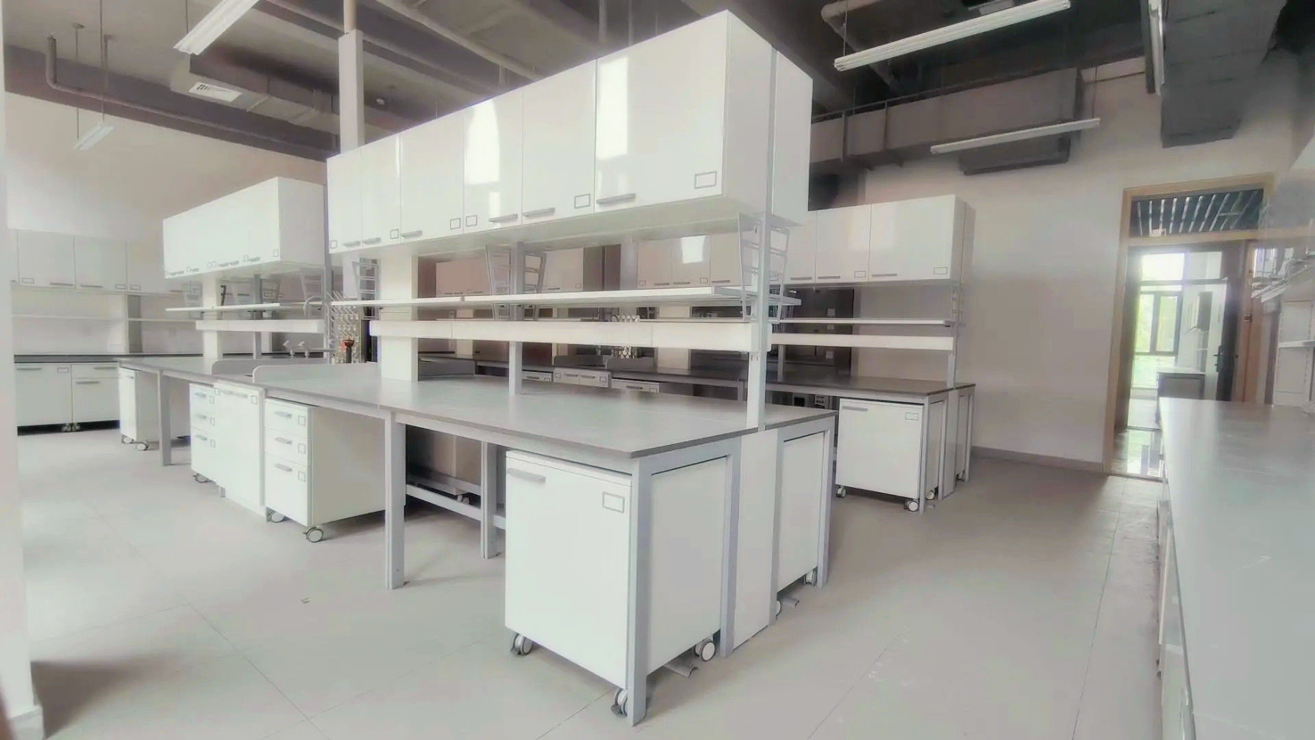 Lab Equipment Setup 4