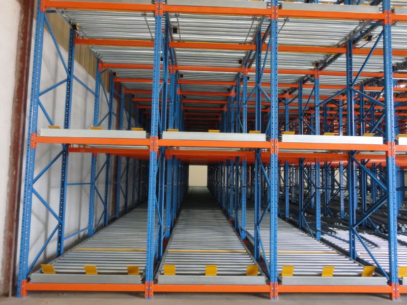 High Space Utilisation Gravity Roller Shelf Shelving Storage System Metal Warehouse Shelves FIFO Pallet Flow Rack