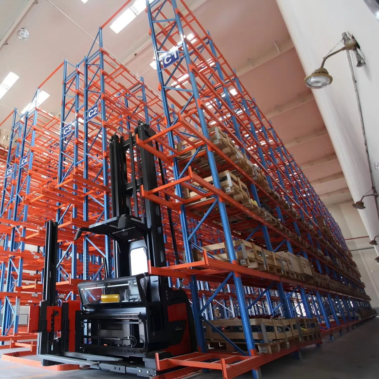 Narrow Aisle Pallet Rack High Efficiency with Turret Truck for Industrial Warehouse