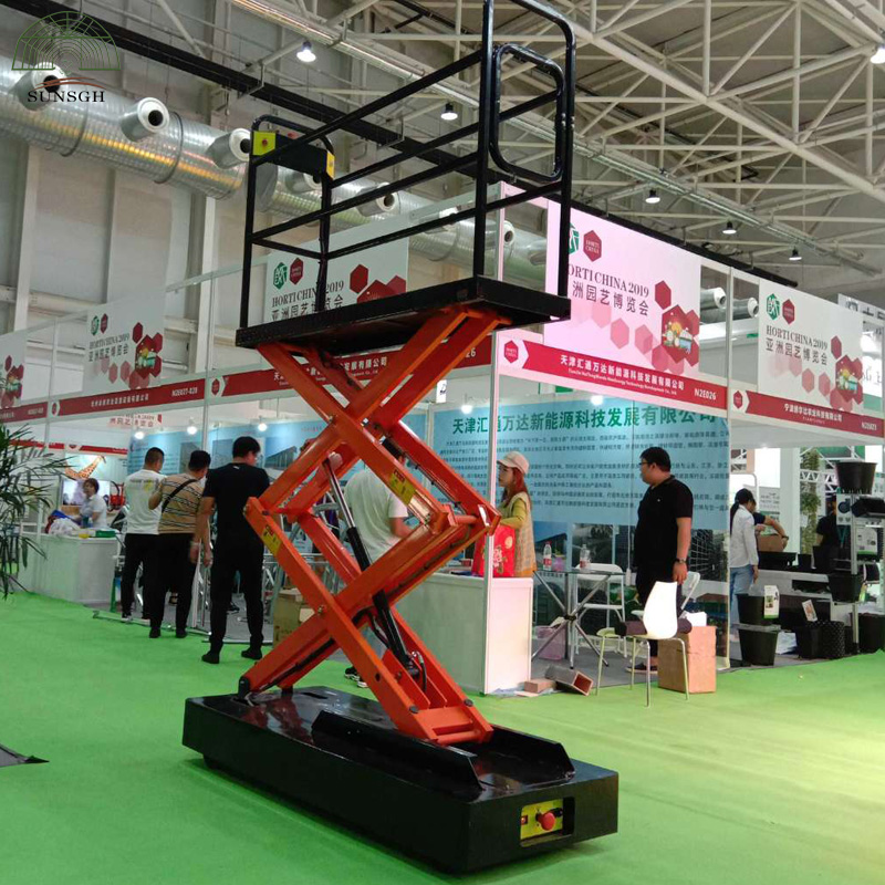 Greenhouse Picking Cart Self-Propelled Electric Lift for Greenhouse Tomato Fruits Picking