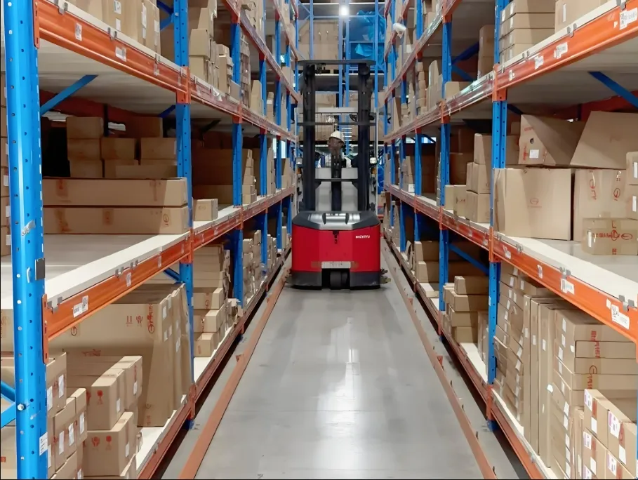 Vna Warehouse Selective Pallet Racking Very Narrow Aisle