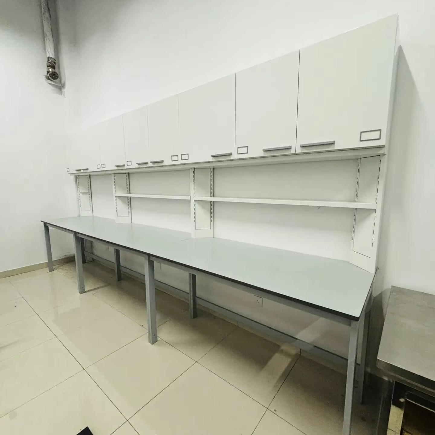 Modern Modular Lab Workbench Movable Shelf Rack Cupboard Stainless Steel Construction Water Sink Accessory Easy Installation
