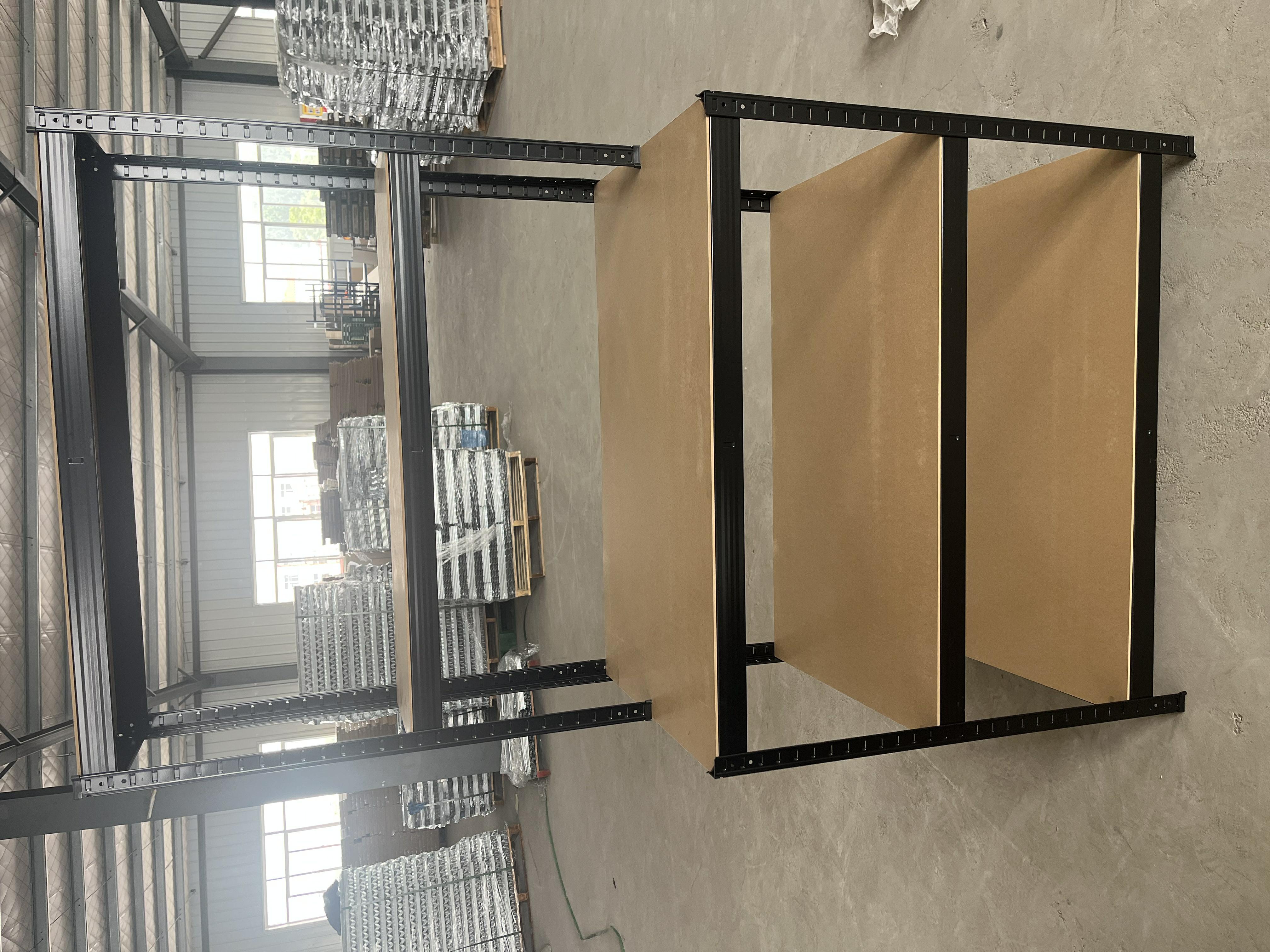Corrosion-Protected Galvanized Steel Slotted Workbench Racks with Powder Coating Stacking Racks &amp; Shelves